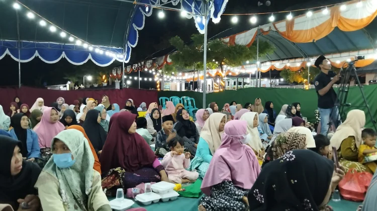 Ribuan Jemaah Hadiri Haul Akbar Bujuk Khotib Mantoh Sampang