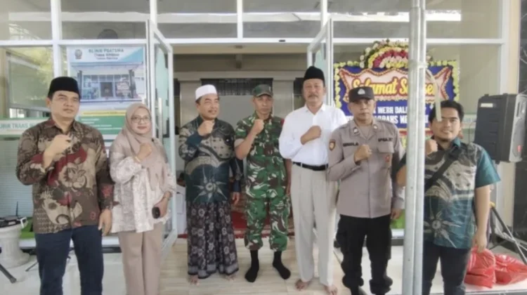 Babinsa Tanah Merah Dampingi Peresmian Klinik Trans Medika, Harap Akses Kesehatan