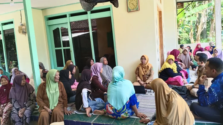 Pendamping PKH dan Puskesmas Saronggi Gelar Penyuluhan Posyandu