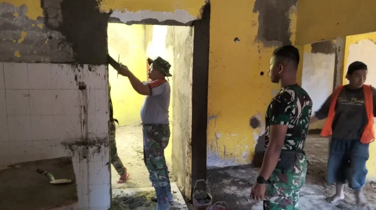 Demi Layanan Kesehatan Layak, Satgas TMMD Rehabilitasi Pustu di Sampang