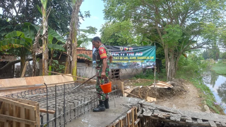 Pembangunan Jembatan Kampung Junok Bangkalan Capai 23 Persen