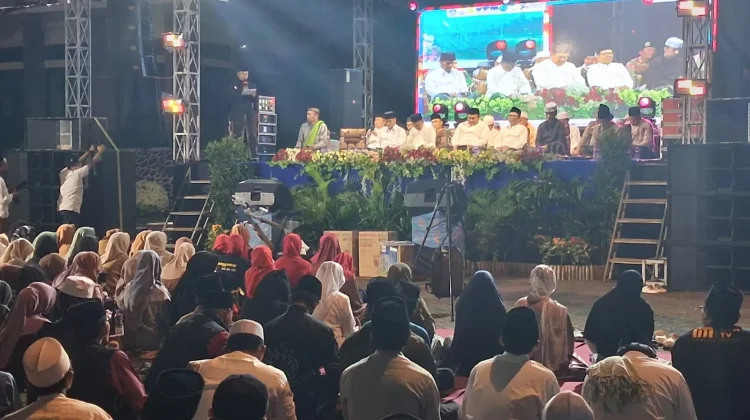 Kampus UTM Bersholawat Dandim Bangkalan Beri Apresiasi
