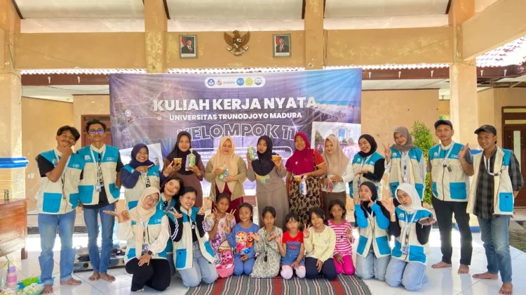 Olah Jambu Air Jadi Asinan, Mahasiswa UTM Buka Peluang UMKM