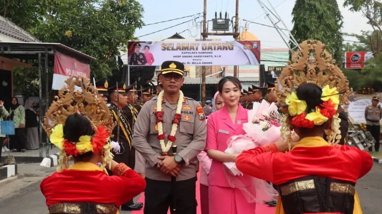 Kapolres Sampang Resmi Berganti