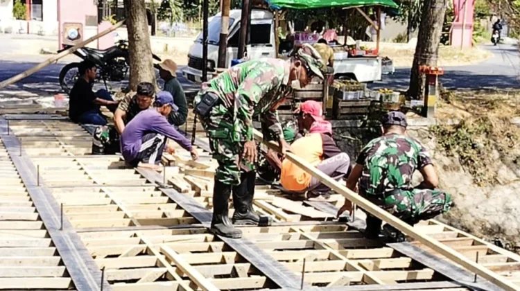 Karya Bhakti TNI AD, Jembatan SMPN 1 Kamal 55 Persen