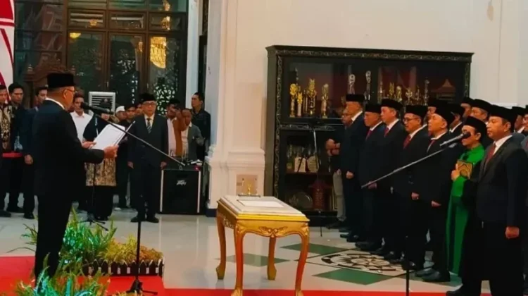 Bupati Sampang Lantik Faisol Ansori sebagai Pj Sekda