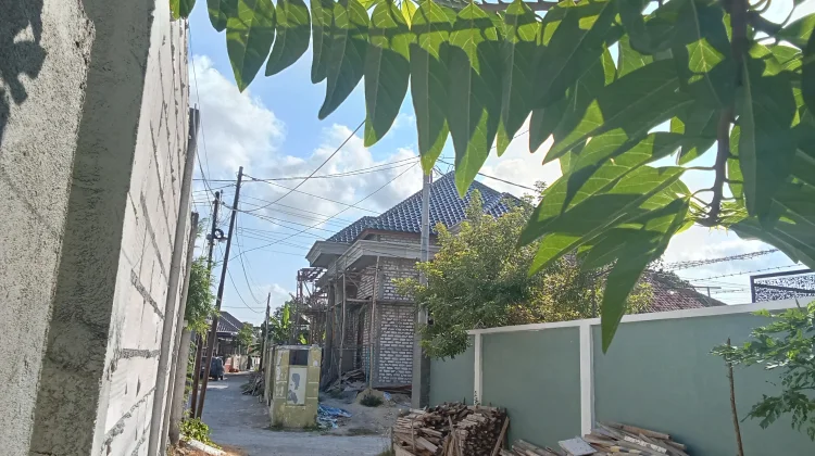Cuaca Cerah Berawan Dominasi Sampang, Warga Diimbau Waspadai Angin Kencang