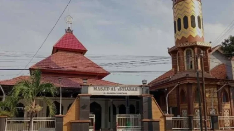 Sedekah Cerminan dari Iman Seorang Muslim