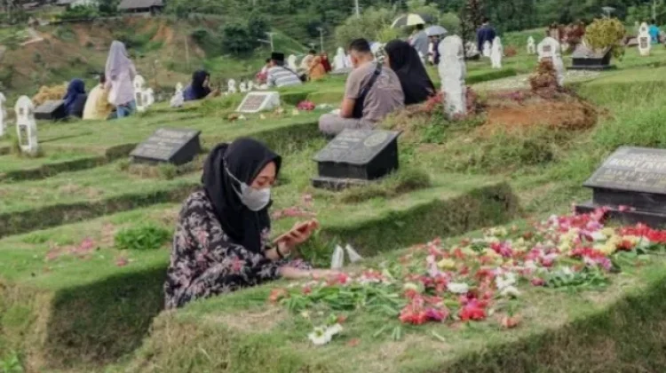 Empat Perkara agar Terhindar dari Siksa Kubur