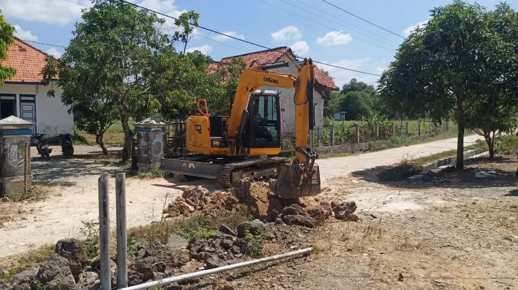 Asa Baru Pemasangan Drainase Jalan Desa Rawan Banjir dalam Program TMMD