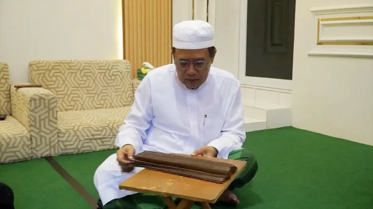 Penemuan Lontar Kuno Mamacah di Sampang, Bukti Dakwah Islam Berbasis Budaya
