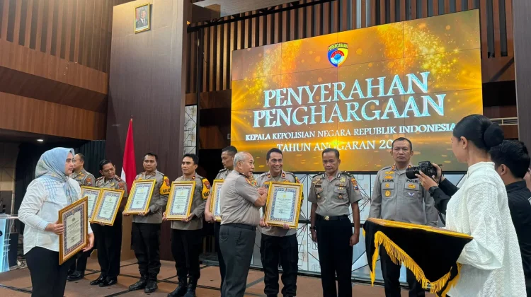 Kegiatan Rorena Polda Jatim, Polres Sampang Terima Penghargaan