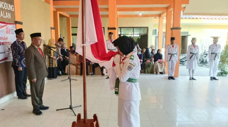 Anggota Paskibra Kecamatan Modung Resmi Dikukuhkan