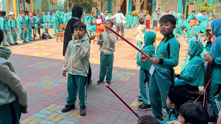 MII Sabilillah Sampang Meriahkan HUT RI dengan Lomba