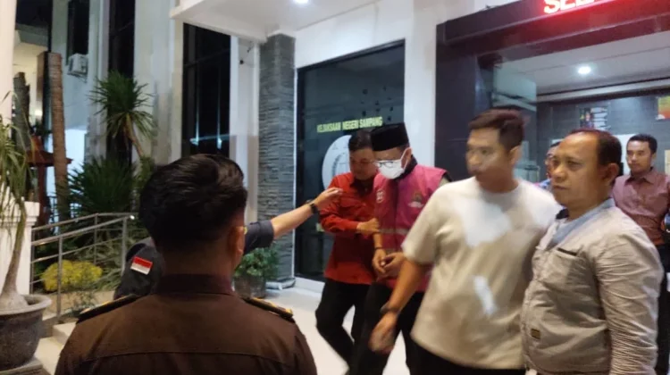 Eks Kepala Dispendik Sampang Jadi Tersangka Korupsi Proyek SMP Rp 7,5 Miliar