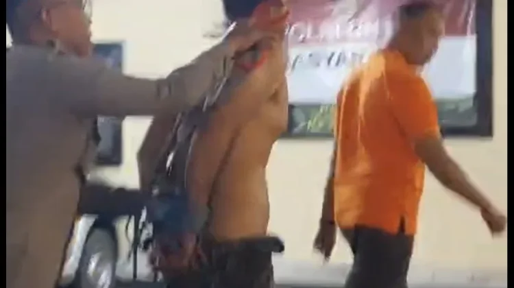 Polisi Amankan Pria Diduga Bakar Rumah Orang Tua