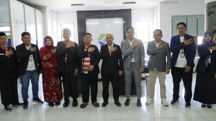Momen Hari Pelanggan Nasional, PLN UP3 Madura Tekankan Komitmen Pelayanan Optimal