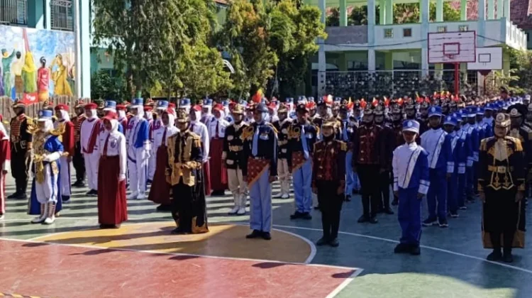 OSIS SMPN 1 Sampang Sukses Gelar Lomba Kreasi Baris-Berbaris Kobbar Sesi 3