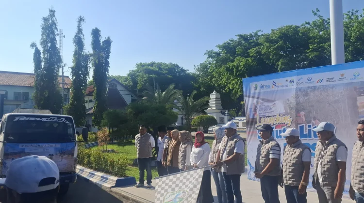 Lima Kecamatan Kering Kritis, Pemkab Sampang-Ormas Salurkan Bantuan Air