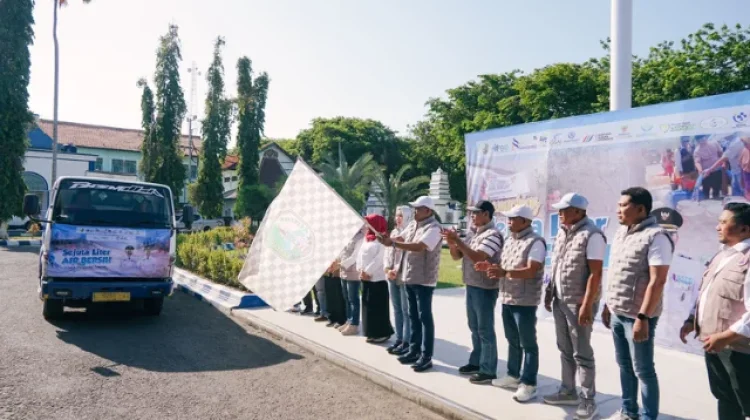 Bupati Sampang Lepas Distribusi Satu Juta Liter Air Bersih