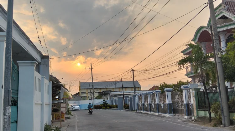 Prakiraan Cuaca di Sampang, 21 September