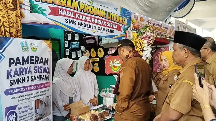 SMKN 2 Sampang Pamerkan Inovasi dan Karya Siswa di Festival Literasi Sampang 2026