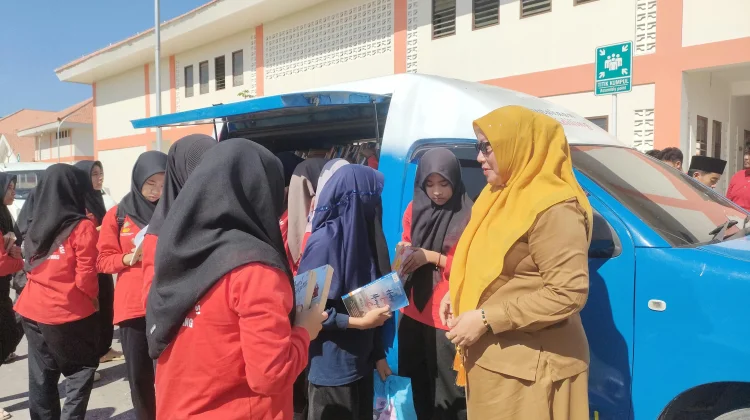 Dinas Perpustakaan Jatim Berikan Bimbingan Literasi pada Sekolah Rakyat Sampang