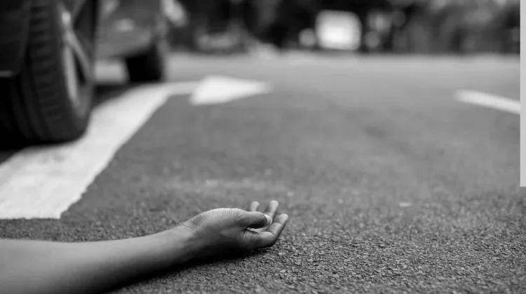 Kronologi Penyeberang Jalan Tewas Tertabrak Mobil di Pamekasan