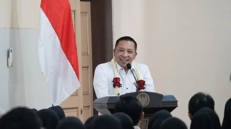 Program Beasiswa Sahabat Sampang Rangkul Ratusan Mahasiswa