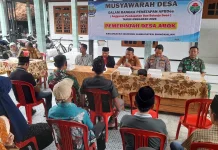 Babinsa Koramil Burneh Kawal Penetapan APBDes Arok 2026