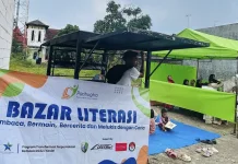 Antusias, Warga Sambut Bazaar UMKM dan Literasi Ramadan di Sampang