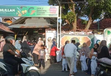 KB-RA Sabilillah Sampang Tanamkan Karakter Mulia Lewat Takjil