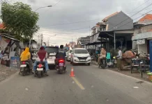 Pasar Tumpah di Sampang Rawan Picu Kemacetan