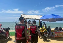 Sat Samapta Polres Pamekasan Intensifkan Patroli di Pantai Jumiang