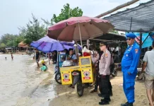 Polisi Pastikan Keamanan Pengunjung Pantai Jumiang Pamekasan