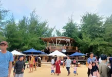 Pantai Lon Malang, Membawa Suasana Bali ke Madura
