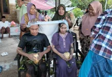 Nilai Kebaikan dari Tradisi Mandi Tujuh Bulanan