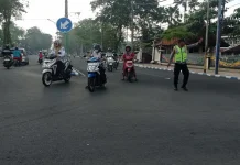 Polres Pamekasan Konsisten Laksanakan Pengaturan Lalu Lintas