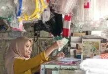Lonjakan Harga Plastik 70%, Pemkab Sampang Dorong UMKM Pakai Paper Cup