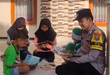 Polisi di Pamekasan Modifikasi Motor Jadi Perpustakaan Mini