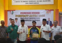 KONI Sampang Beri Penghargaan Atlet Berprestasi Porprov 2025