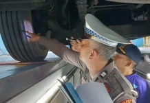 Bus Jamaah Haji Sampang Diperiksa Ketat, Satu Armada Tak Layak Jalan