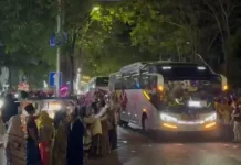 Ratusan Calon Jemaah Haji Sampang Diberangkatkan ke Tanah Suci