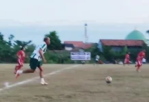 Meriah, Laga Legenda Persebaya All Star vs Legenda Persesa di Pembukaan U40