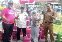 Pelaku Usaha di Sampang Mulai Beralih ke Bright Gas