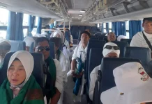Ketua Kloter SUB 67 Pimpin Keberangkatan 378 Jemaah Haji ke Arafah