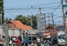 Libur Idul Adha Masih Terasa, Antrean Kendaraan masih Padati Pelabuhan Kalianget