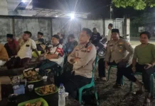 Nobar Piala Dunia, Wakapolres Sampang Ajak Warga Jaga Kamtibmas