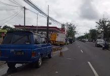 Antrean Panjang Pengisian Solar di Pamekasan