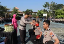 Kenaikan Pangkat 36 Personel Warnai Hari  Bhayangkara Polres Bangkalan